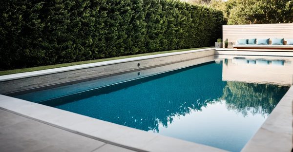 Rénovation de piscine : transformez votre espace en 15 jours